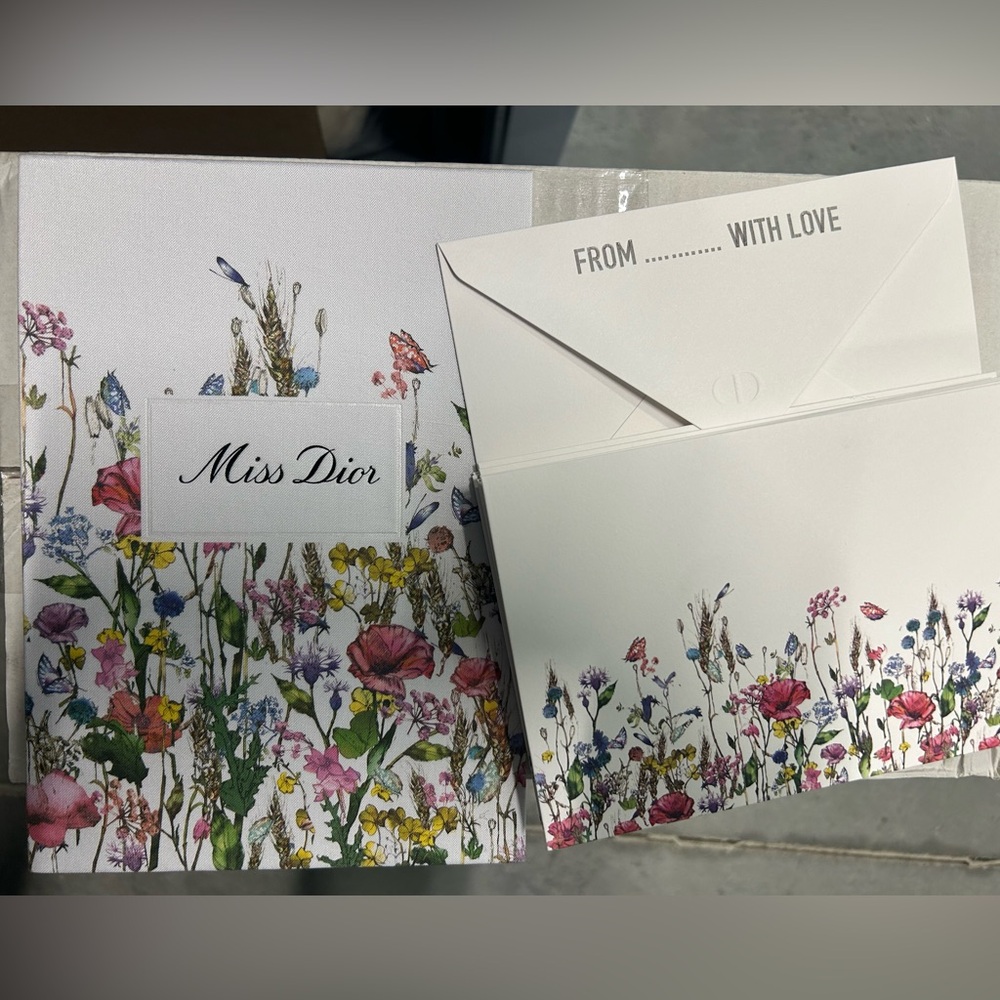 Miss Dior Letter set
